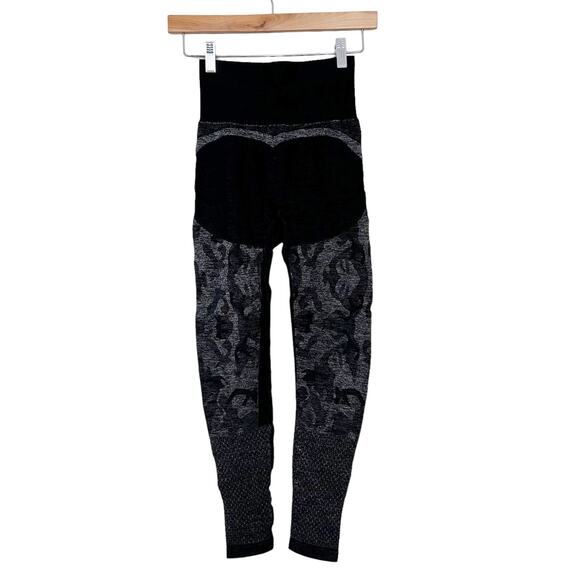 Engineered Life Black Camo Legging Sports Bra Matching Set Sz M - Picture 7 of 8